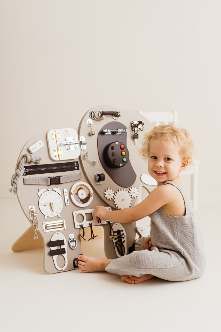 Tablica manipulacyjna Słoń Kostek Zgrywus