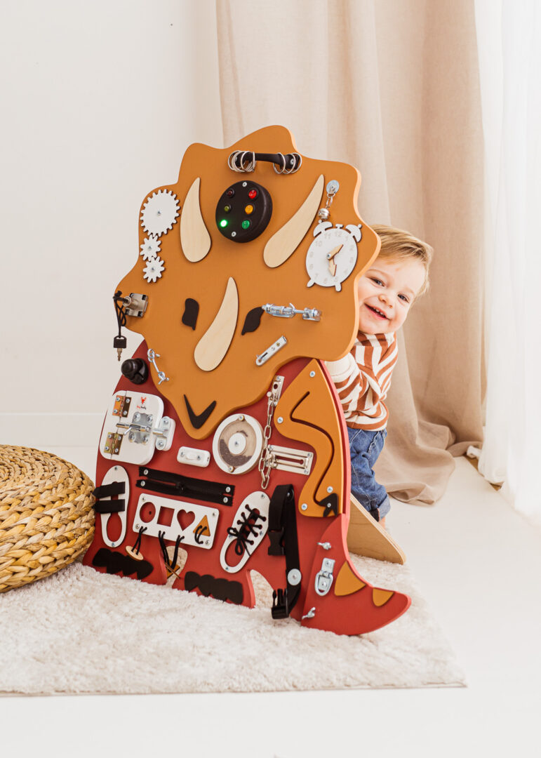 Tablica manipulacyjna Dinozaur Rezolutny Iwo - obrazek 3