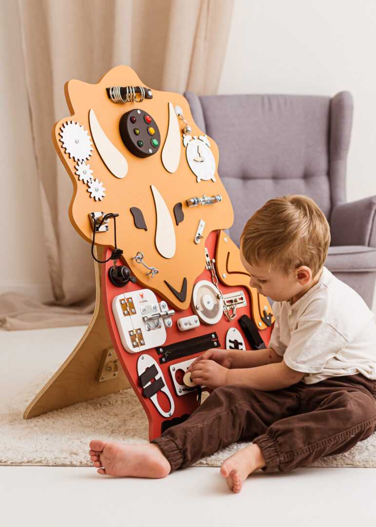 Tablica manipulacyjna Dinozaur Rezolutny Iwo - obrazek 5